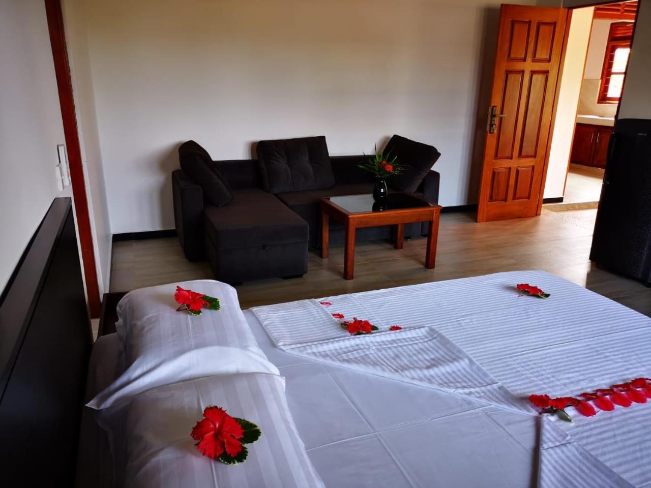 Ayurveda Centrum Lawrence Hill Paradise ฮิกคาดูวา ภายนอก รูปภาพ
